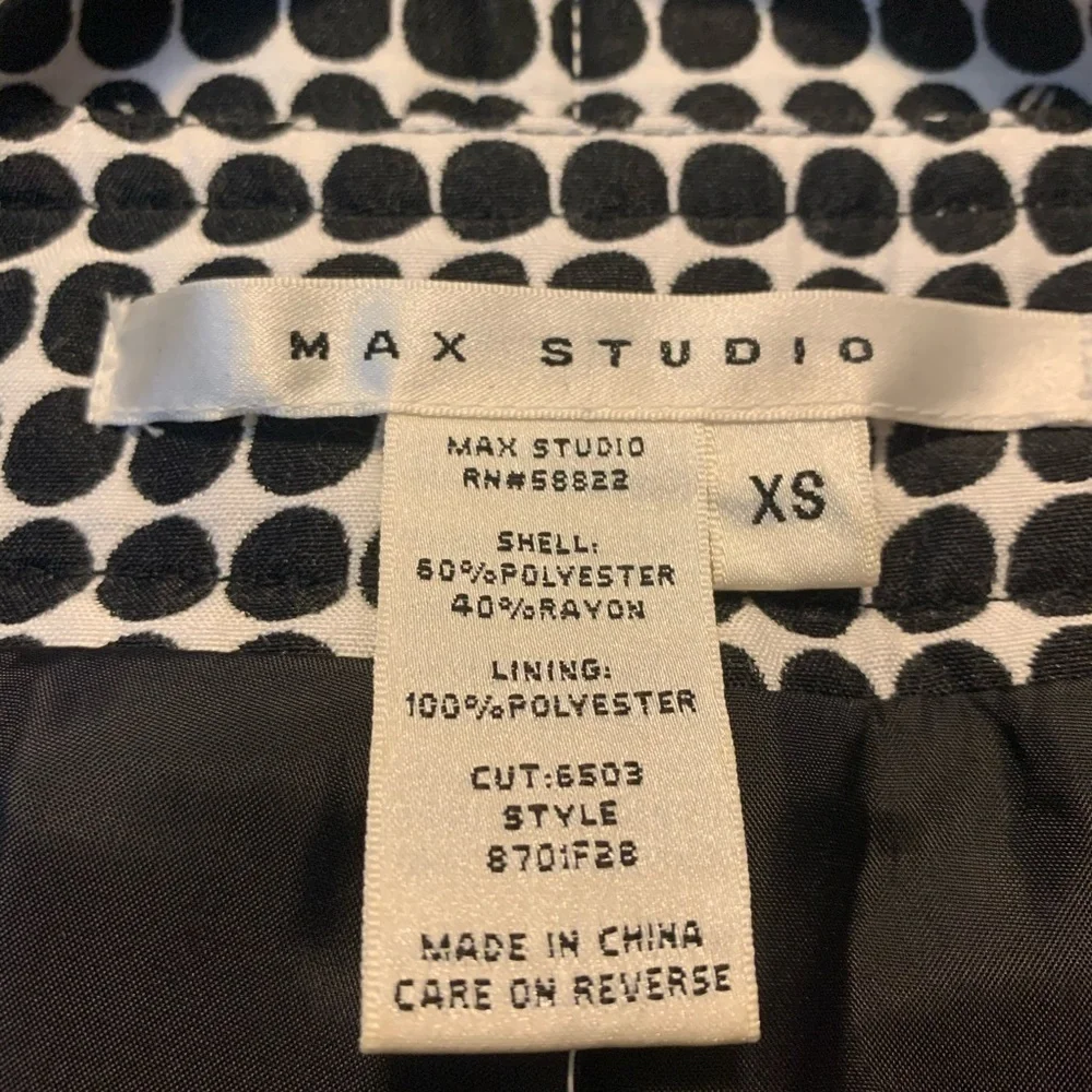 Max Studio Black & White Blazer Size XS - Picture 3 of 8